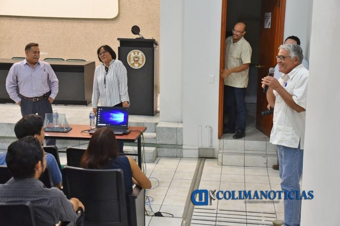 Otorga Reconocimiento a Carlos E. Monroy Galindo en Psicología_a