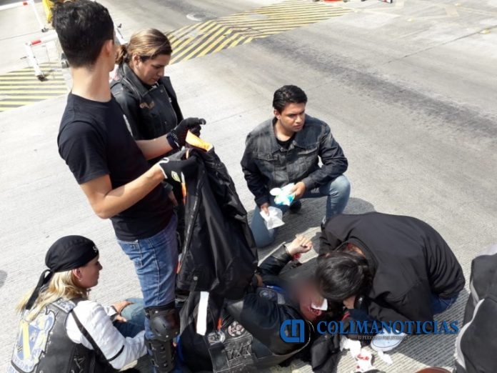 agreden a motociclistas