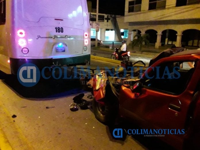 Fuerte accidente en el boulevard costero