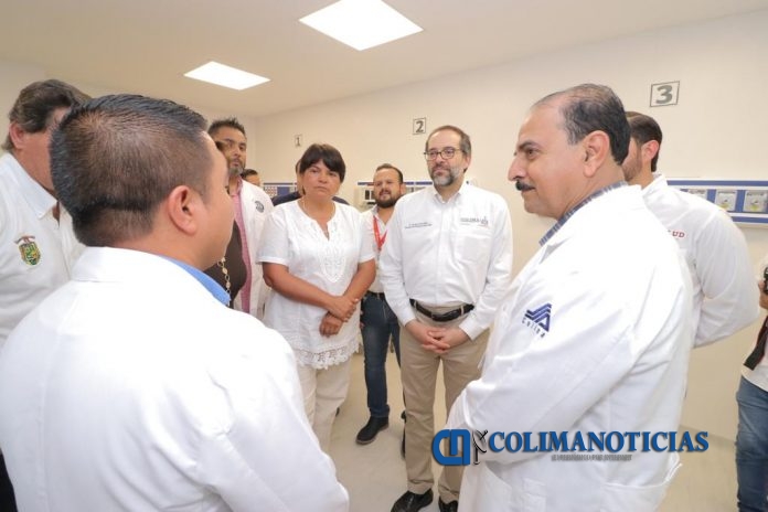 Gobernador Entrega Unidades Médicas Móviles y Obra en Hospital