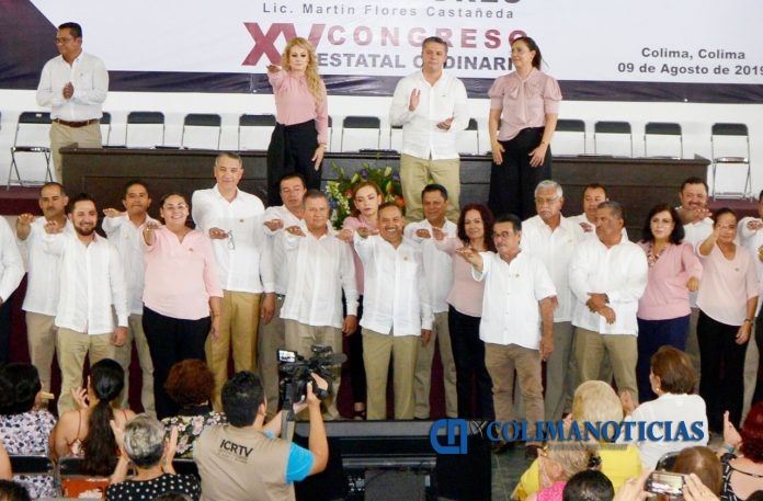 Martín Flores fue reelecto por unanimidad como Secretario General del STSGE