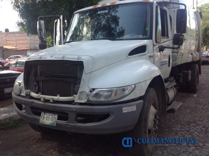 camion-recolector-de-basura-ayto-colima