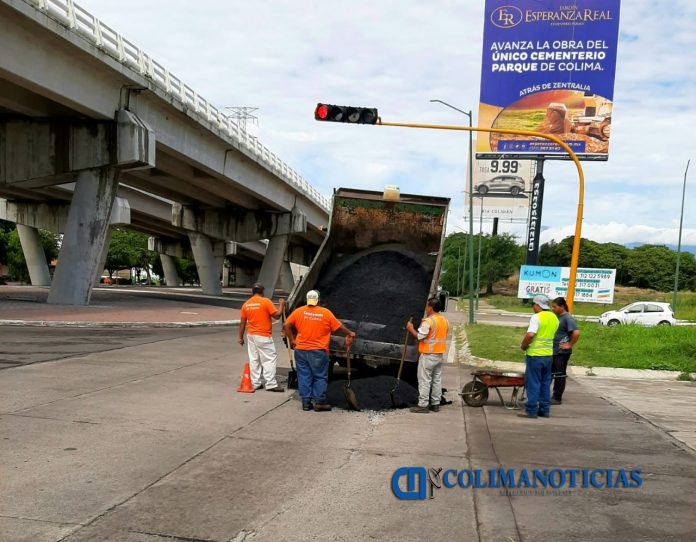 Ayuntamiento de Colima rehabilita vialidades luego del paso de la tormenta ‘Lorena’