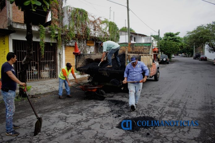 reparacion de baches ayuntamiento colima