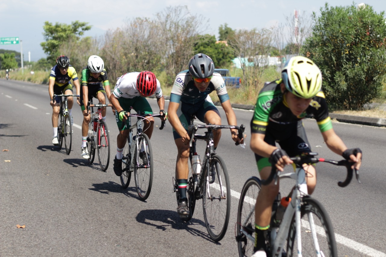 El colimense Jonathan Preciado Calvario logra campeonato de ciclismo de ruta - colimanoticias