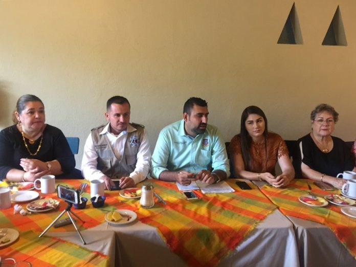 Rafa Mendoza llevó documentos y declaró en Fiscalía Anticorrupción tras ser citado por caso Indira Vizcaíno