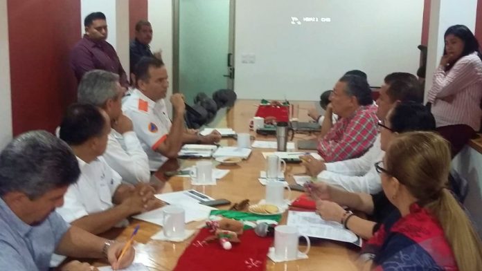 diputados en reunion con autoridades de proteccion civil