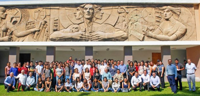 Fundación Ucol entrega becas Talentos con valor