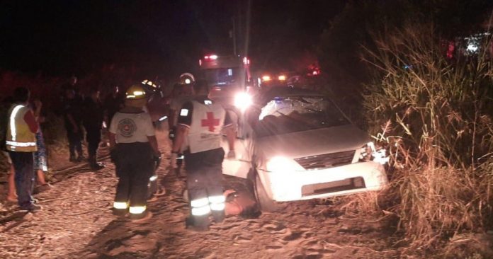 accidente en carretera armeria