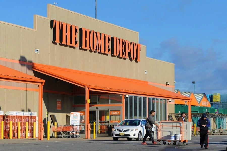 Trabajadores de Home Depot amenazan con huelga en 13 estados; Colima