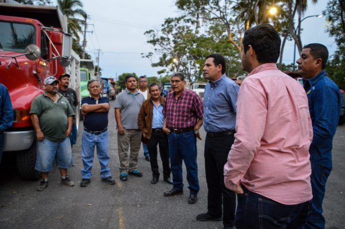 Locho reafirma trabajar coordinadamente con Sindicato Nacional de Trabajadores y Empleados de Autotransportes