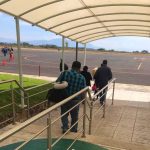 pasajeros abordar avion aeropuerto colima