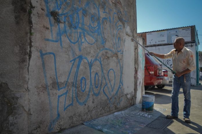 quitan grafiti