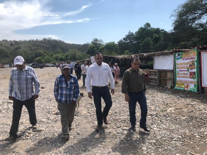 Felipe Cruz pone en marcha las enramadas del balneario Picachos para Temporada 2020