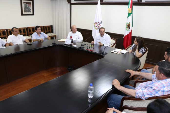 gobernador y empresarios