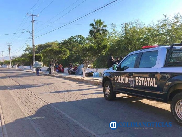 Guardia Nacional desaloja a paracaidistas del centro de Manzanillo