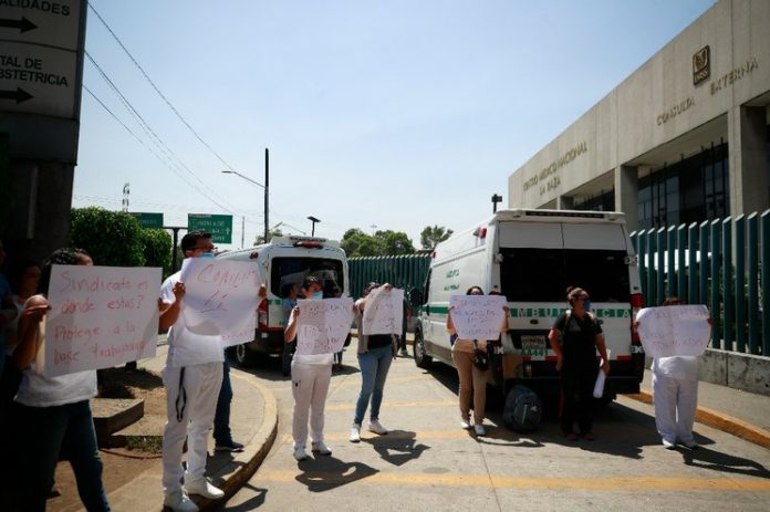 universidades retiran alumnos de clinicas