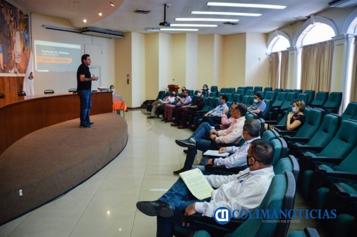 Locho con empresarios