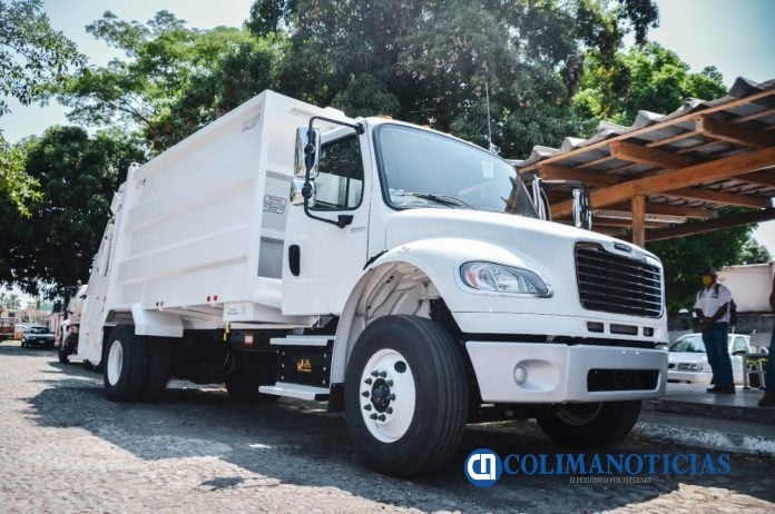Ayuntamiento de Colima adquiere camiones compactadores de basura 3