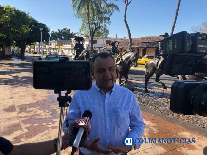 Felipe Cruz reconoce labor de periodistas