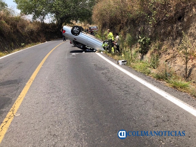 Vocadura carretera a Comala
