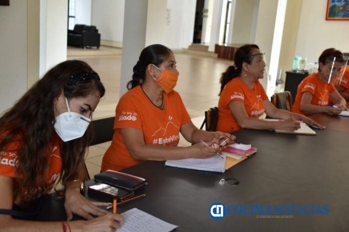 Coordinadoras del DIF Municipal Colima, elaboran plan para colecta anual de la Cruz Roja y APCE