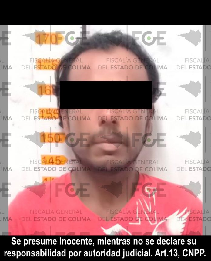 Lesionó a una persona y dañó un vehículo; quedó vinculado a proceso