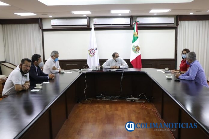 Presentan a Gobernador avances del equipo Colima Fútbol Club Caimanes