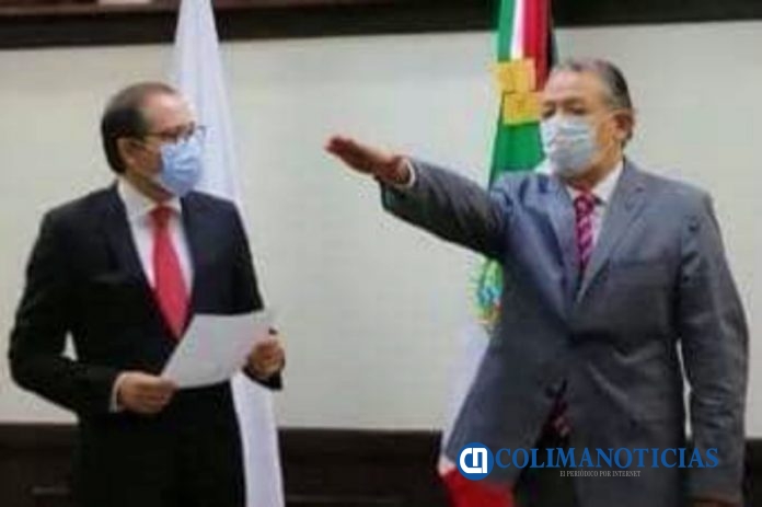 Rogelio Rueda toma protesta como notario 2