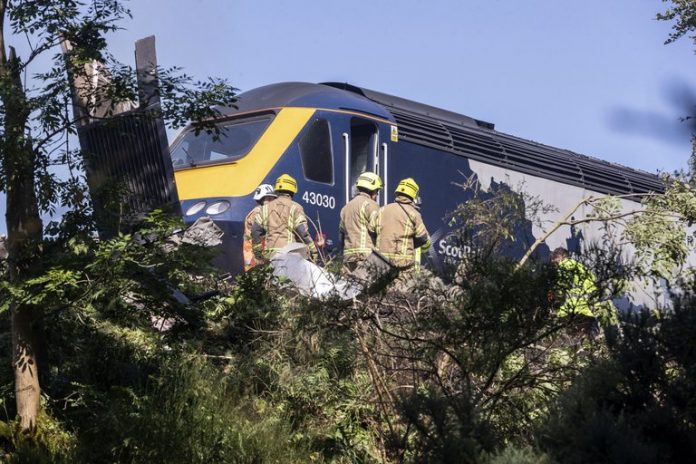 descarrila tren en escocia