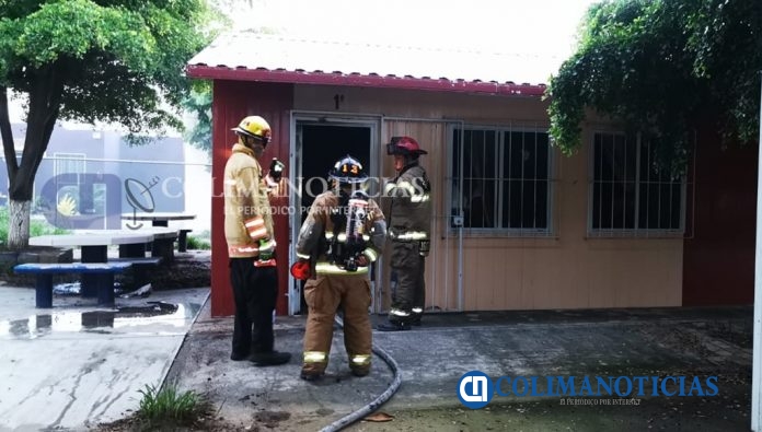 escuela incendio bomberos