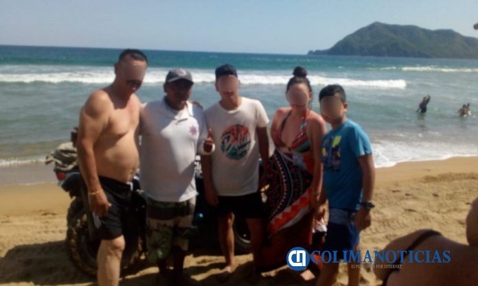rescate en playa de Manzanillo
