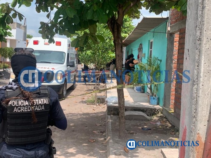 Hieren a balazos a dos hermanos en la colonia San Ignacio en Tecomán
