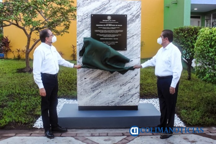 PRINCIPAL_Develan placa en homenaje a personal del sector salud_Ignacio Peralta y Eduardo Hernández