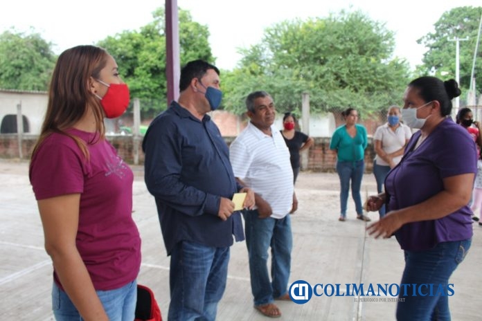 Pese a crisis, alcalde Carlos Carrasco continúa con el apoyo a jefas y jefes de familia