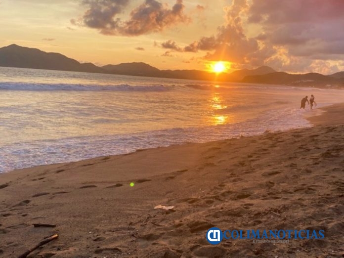 Playa Las Brisas Manzanillo