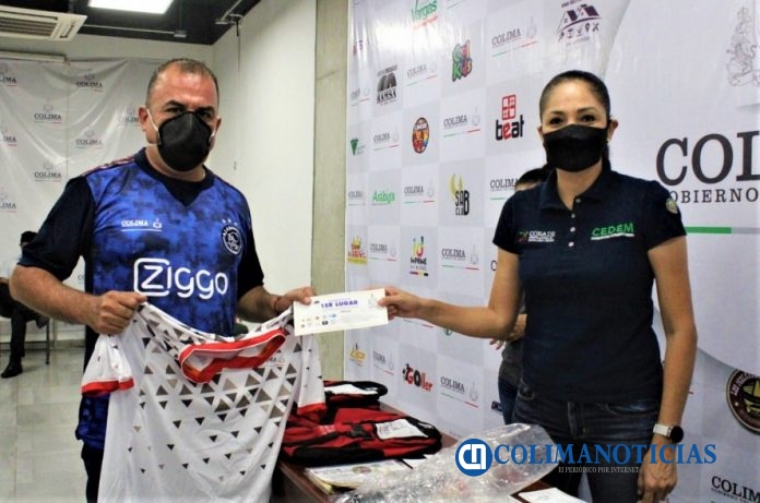 Premia Incode a ganadores del Primer Torneo de Dominadas Colima 2020