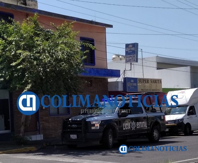 Roban con violencia en un minisuper en el centro de Colima