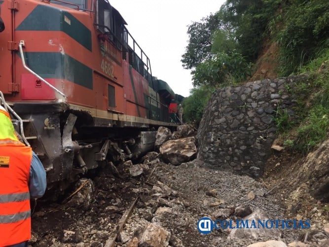tren se descarrila en Tonila