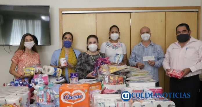 Apoya UdeC con material básico y un cheque al Instituto Estatal de Cancerología y la AMANC