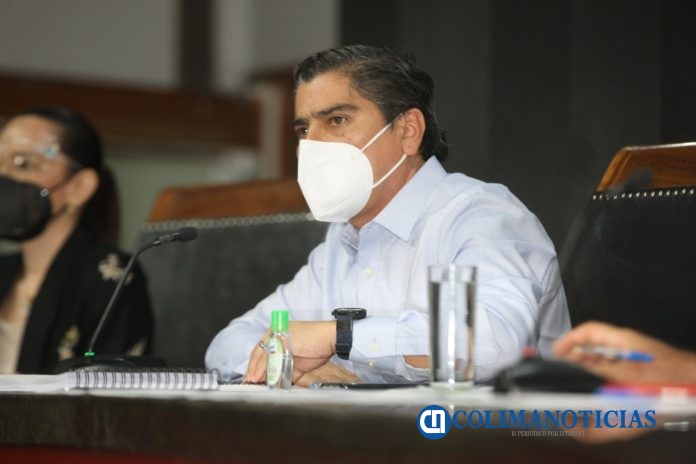 Carlos Noriega en congreso covid