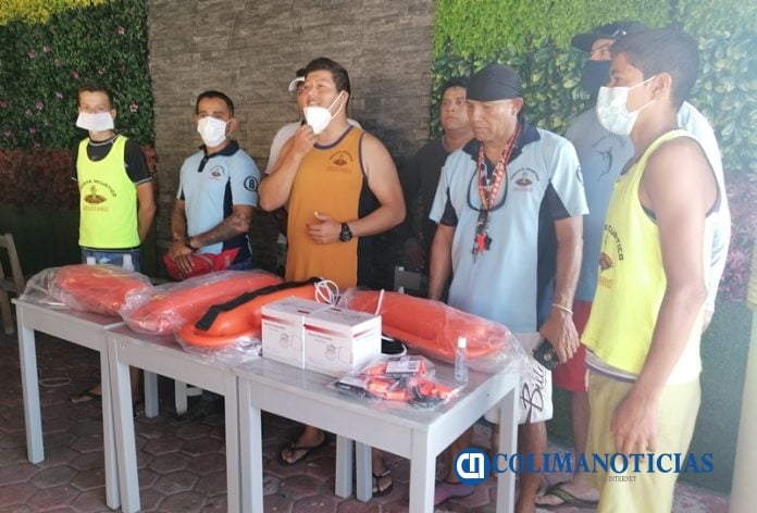 Entregan equipo y bases de trabajo al grupo Rescate Acuático Voluntario de Manzanillo