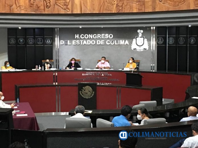 Leticia Delgado en congreso