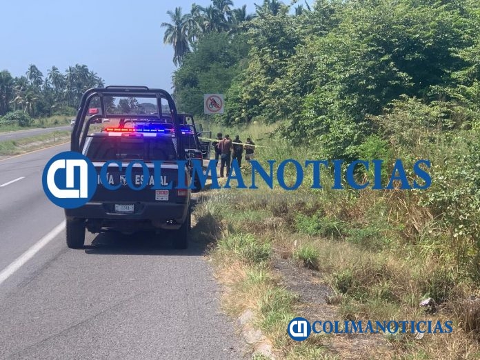 Localizan restos humanos en bolsa de plástico a bordo de la autopista Colima Manzanillo.