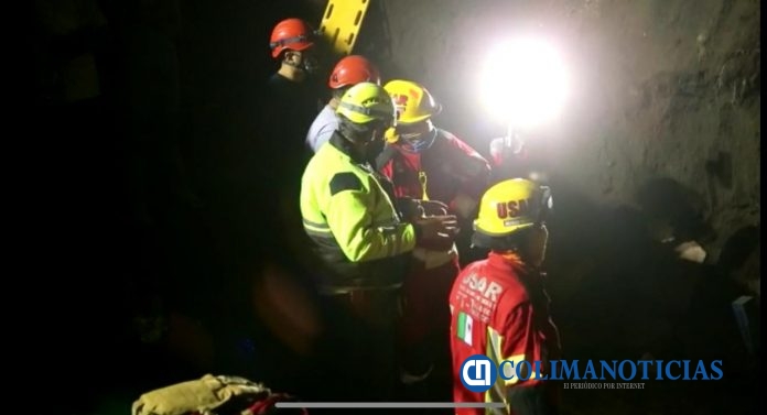 Protección Civil Jalisco y Colima trabajan en rescate de persona