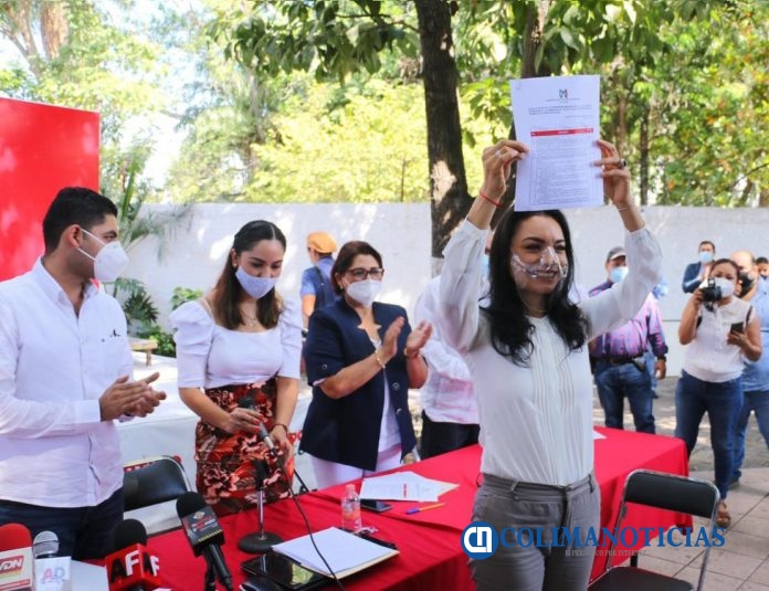Mi compromiso es con Colima, afirma Mely Romero