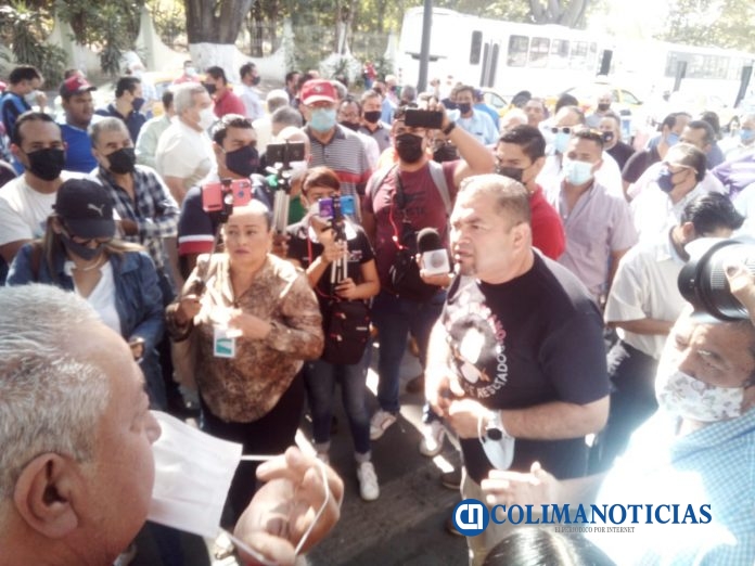 Aplicar la ley a moto taxis, demandan concesionarios14