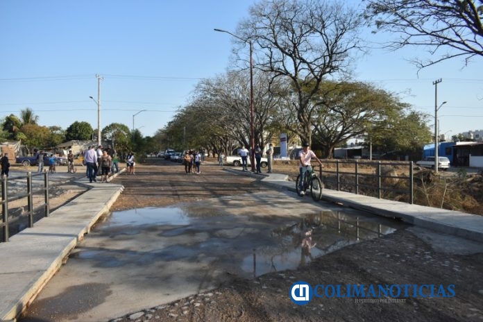 Felipe Cruz entrega puente vehicular que une a colonias Palo Alto y Buenavista