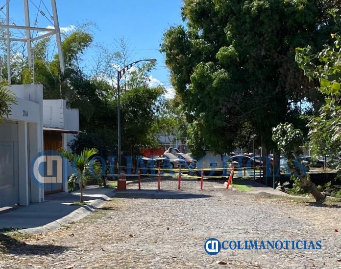 Genera molestia a colonias de zona norte cierre de vialidad tras aseguramiento de lote de autos