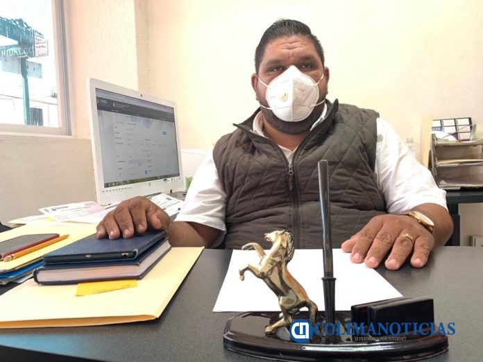 juan valdivia, oficial del registro civil